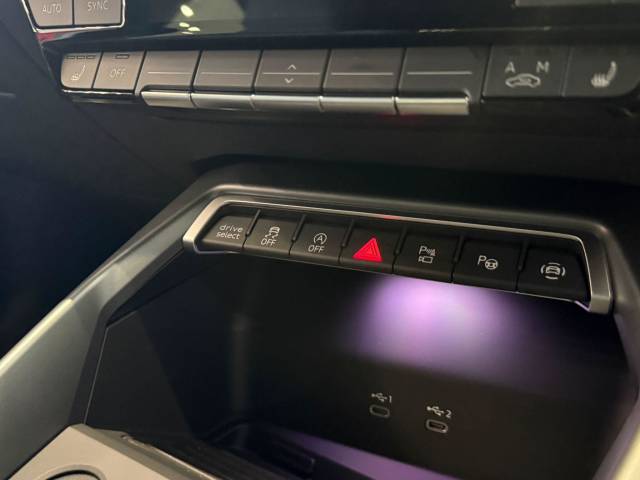 Audi A3 Sportback 1.5 AUDI A3 Sportback Black Edition TFSI 150 PS 6-speed