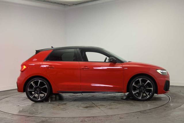 2022 Audi A1 Sportback 1.5 Black Edition 35 TFSI  150 PS S tronic