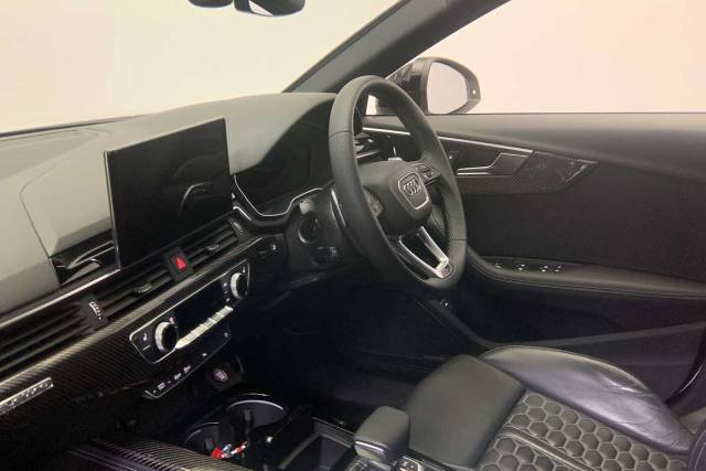 2023 Audi RS 4 Avant 2.9 RS 4 Avant Carbon Black   450 PS tiptronic