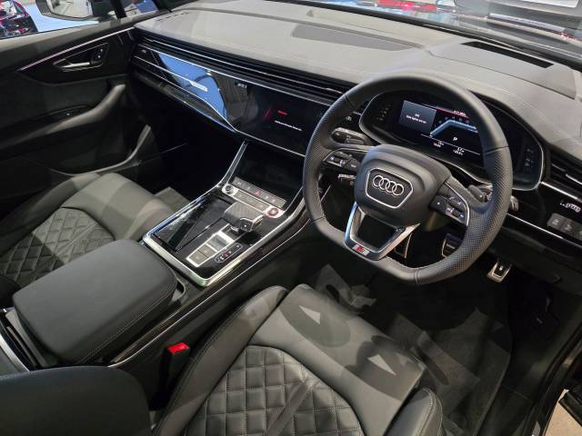 2025 Audi SQ7 4.0 AUDI SQ7 SUV Black Edition TFSI 507 PS tiptronic