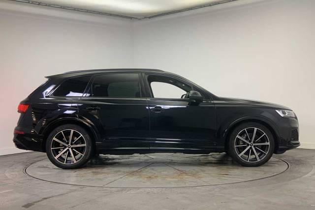2022 Audi Q7 3.0 Black Edition 55 TFSI quattro 340 PS tiptronic