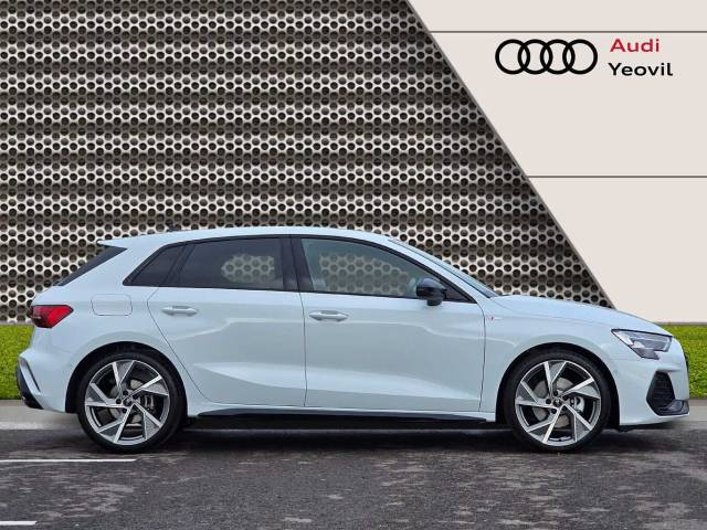 2025 Audi A3 Sportback 1.5 Black Edition 35 TFSI  150 PS S tronic