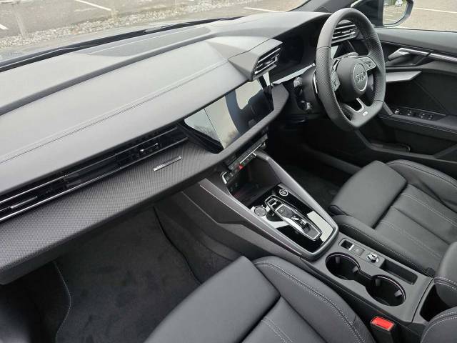 2025 Audi A3 Sportback 1.5 Black Edition TFSI e  204 PS S tronic