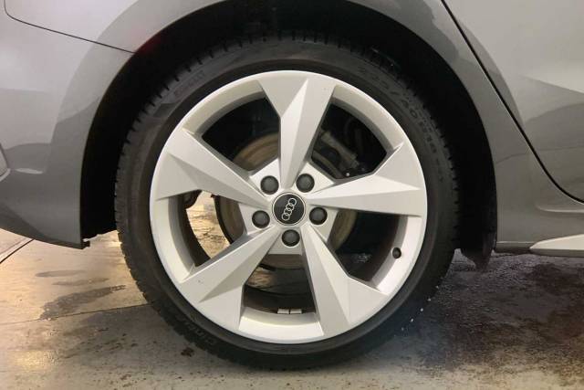 2022 Audi A3 Sportback 1.0 S line 30 TFSI  110 PS S tronic