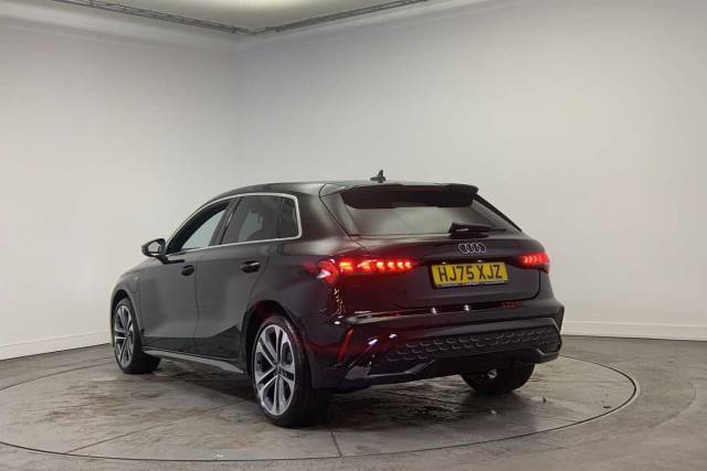 2024 Audi A3 Sportback 1.5 S line TFSI e  204 PS S tronic