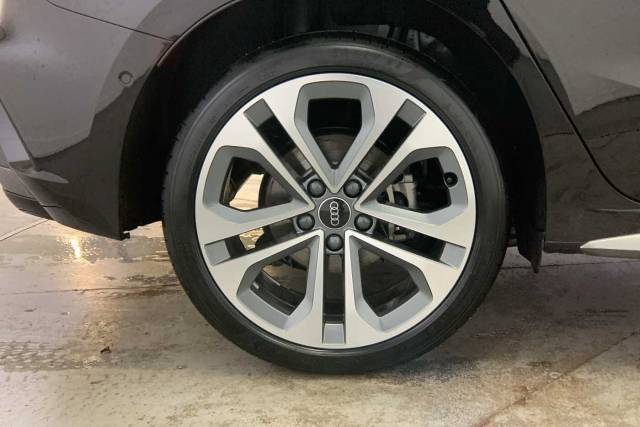 2024 Audi A3 Sportback 1.5 S line TFSI e  204 PS S tronic