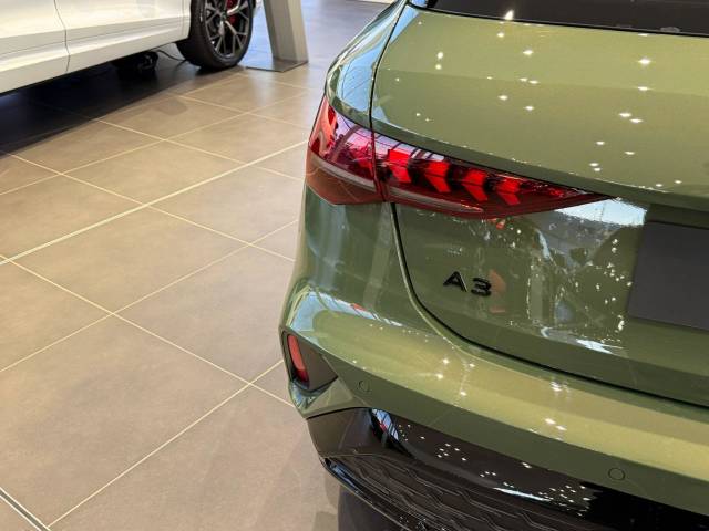 Audi A3 Sportback 2.0 AUDI A3 Sportback Black Edition TDI 150 PS S tronic