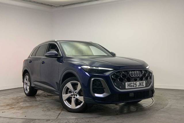 Audi Q5 2.0 SUV S line TFSI quattro 204 PS S tronic 4x4 vehicle Petrol Navarra blue, metallic
