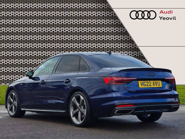 2022 Audi A4 Saloon 2.0 Black Edition 35 TFSI  150 PS S tronic