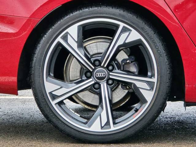 2023 Audi A4 Avant 2.0 Avant Black Edition 40 TFSI  204 PS S tronic