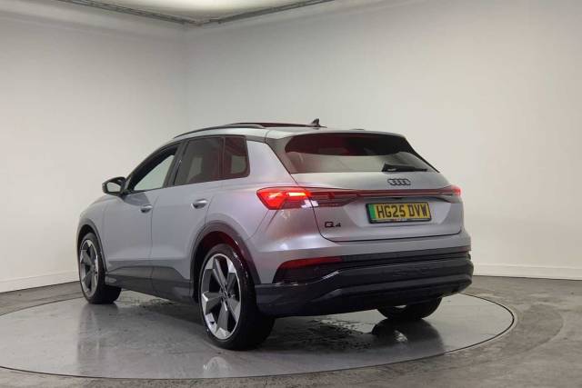 2025 Audi Q4 e-tron Q4  Black Edition 45 e-tron  210,00 kW