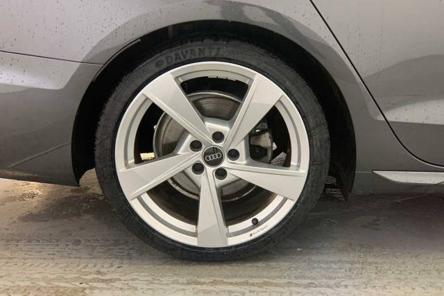 2023 Audi A4 Avant 2.0 Avant S line 40 TFSI  204 PS S tronic