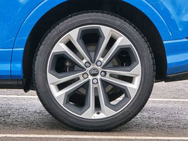 2019 Audi Q3 1.5 S line 35 TFSI  150 PS S tronic