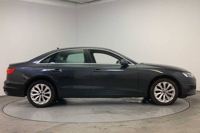 2022 Audi A4 Saloon 2.0 Technik 35 TFSI  150 PS S tronic