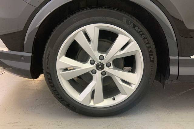 2022 Audi Q4 e-tron Q4  S line 40 e-tron  150,00 kW