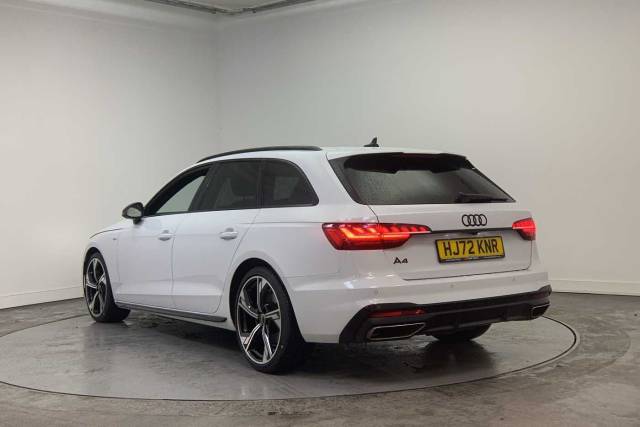 2022 Audi A4 Avant 2.0 Avant Black Edition 35 TFSI  150 PS S tronic