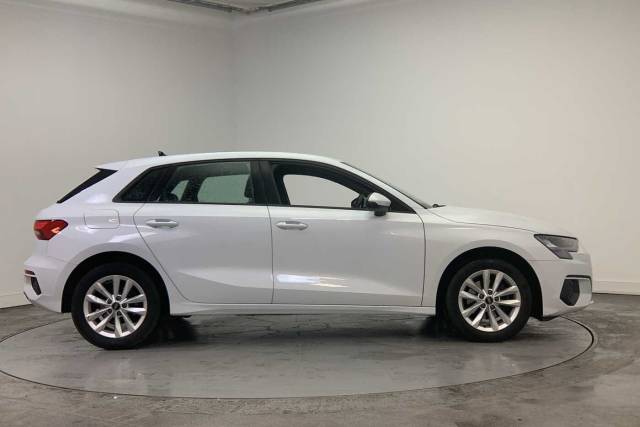 2022 Audi A3 Sportback 1.0 Technik 30 TFSI  110 PS 6-speed