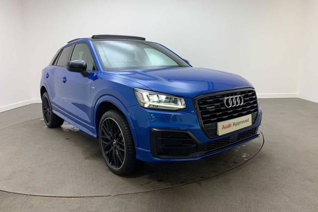 Audi Q2 2.0 Black Edition 35 TDI quattro 150 PS S tronic Saloon Diesel Ara Blue Crystal Effect