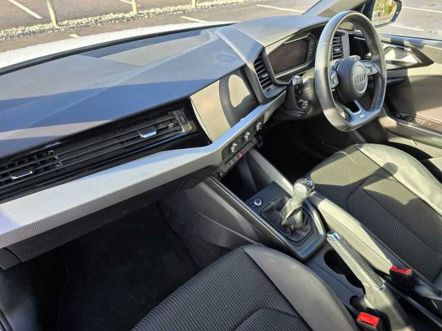 2023 Audi A1 Sportback 1.0 Black Edition 25 TFSI  95 PS 5-speed