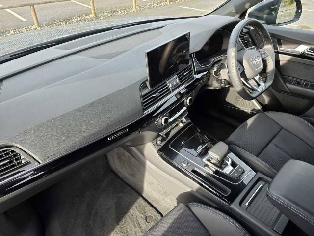 2025 Audi Q5 2.0 Black Edition 40 TDI quattro 204 PS S tronic