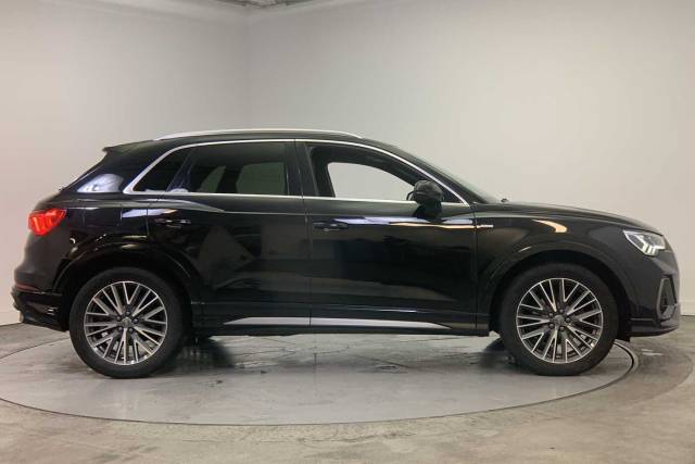 2020 Audi Q3 1.5 S line 35 TFSI  150 PS S tronic