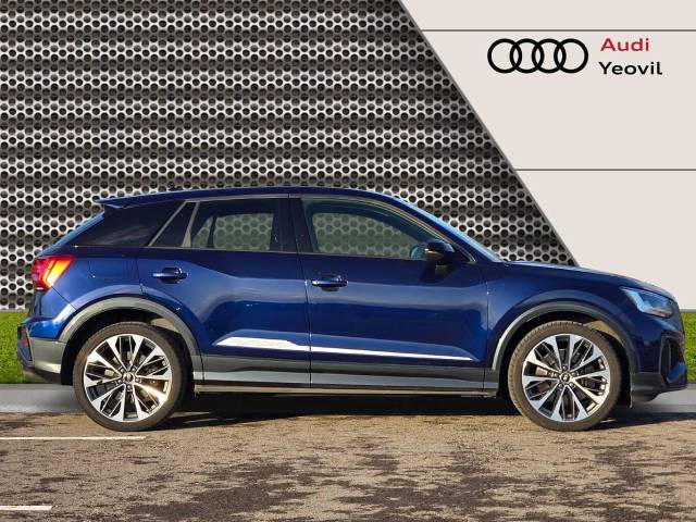 2023 Audi SQ2 2.0 Black Edition TFSI  300 PS S tronic