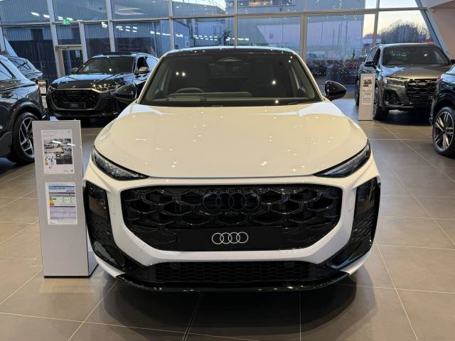2026 Audi Q3 Sportback 1.5 AUDI Q3 Sportback Launch Edition Plus e-hybrid 272 PS S tronic