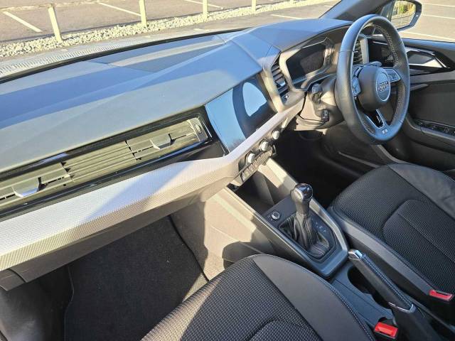 2023 Audi A1 Sportback 1.5 S line 35 TFSI  150 PS S tronic