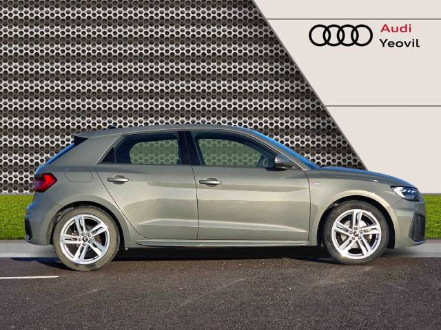 2023 Audi A1 Sportback 1.5 S line 35 TFSI  150 PS S tronic