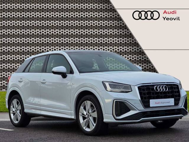 Audi Q2 1.0 S line 30 TFSI  110 PS 6-speed 4x4 vehicle Petrol Glacier White Metallic