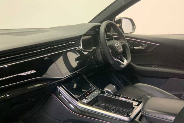 2023 Audi Q8 3.0 Black Edition 50 TDI quattro 286 PS tiptronic
