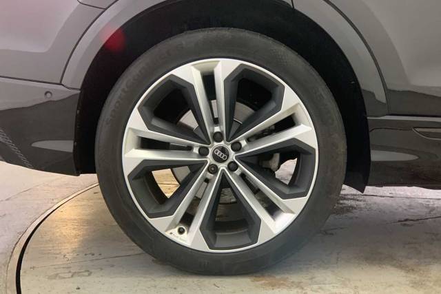 2023 Audi Q8 3.0 Black Edition 50 TDI quattro 286 PS tiptronic