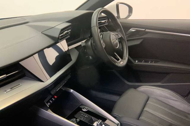 2023 Audi A3 Sportback 1.5 S line 35 TFSI  150 PS S tronic
