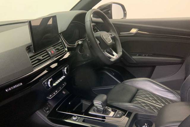 2022 Audi Q5 Sportback 2.0 Edition 1 40 TDI quattro 204 PS S tronic
