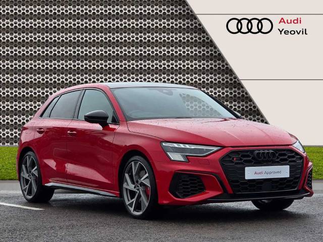 Audi S3 Sportback 2.0 Vorsprung TFSI  310 PS S tronic Hatchback Petrol Tango red, metallic
