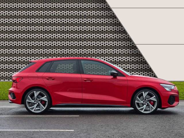 2022 Audi S3 Sportback 2.0 Vorsprung TFSI  310 PS S tronic