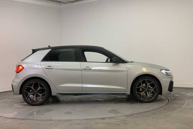 2025 Audi A1 Sportback 1.5 Black Edition 35 TFSI  150 PS S tronic