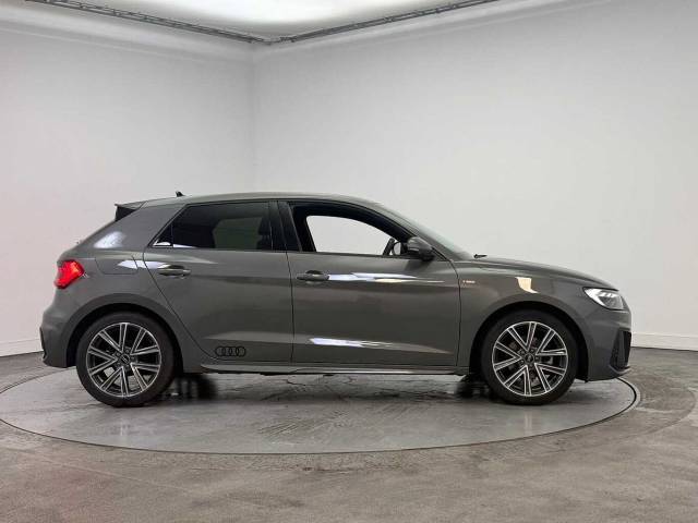 2023 Audi A1 Sportback 1.5 S line 35 TFSI  150 PS S tronic