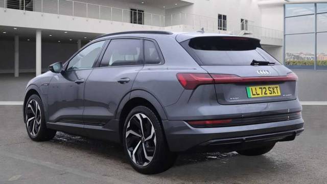 2022 Audi E-tron Black Edition 50 quattro 230,00 kW