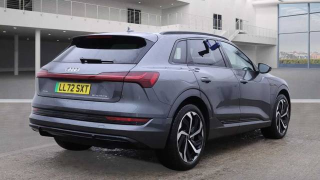 2022 Audi E-tron Black Edition 50 quattro 230,00 kW