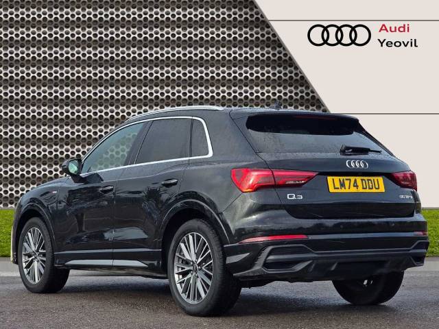 2024 Audi Q3 1.5 S line 35 TFSI  150 PS S tronic