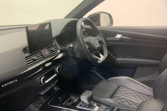 2022 Audi Q5 Sportback 2.0 Edition 1 40 TDI quattro 204 PS S tronic