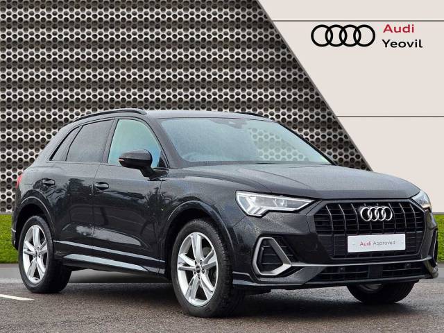 Audi Q3 2.0 S line 35 TDI  150 PS S tronic 4x4 vehicle Diesel Mythos Black Metallic