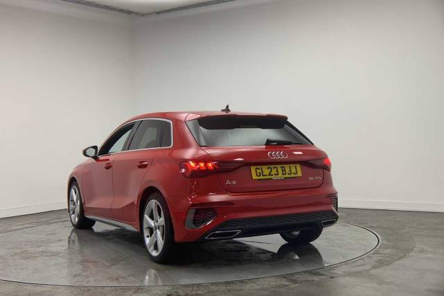 2023 Audi A3 Sportback 1.5 S line 35 TFSI  150 PS 6-speed