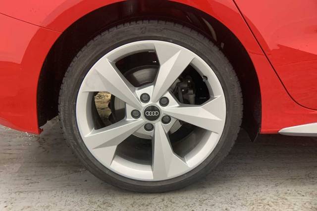 2023 Audi A3 Sportback 1.5 S line 35 TFSI  150 PS 6-speed