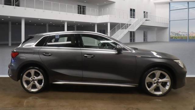 2023 Audi A3 Sportback 1.4 (O) S line 40 TFSI e  204 PS S tronic