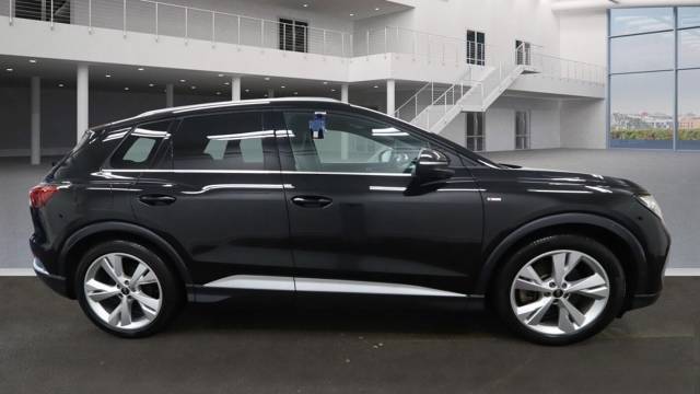 2022 Audi Q4 e-tron Q4  S line 40 e-tron  150,00 kW