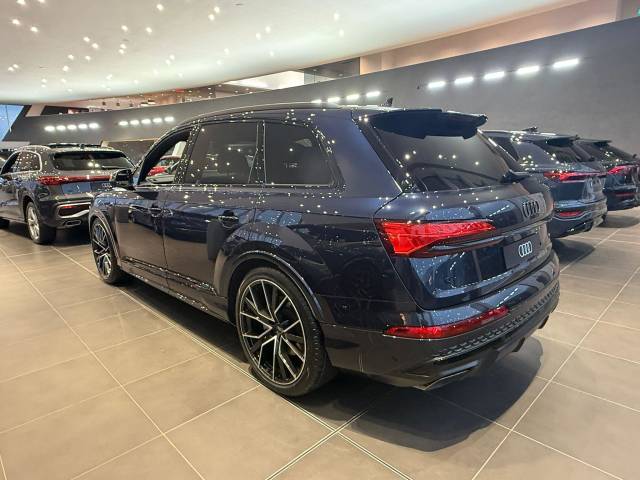 2026 Audi Q7 3.0 AUDI Q7 SUV Black Edition TFSI quattro 340 PS tiptronic