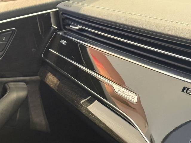 2026 Audi Q7 3.0 AUDI Q7 SUV Black Edition TFSI quattro 340 PS tiptronic