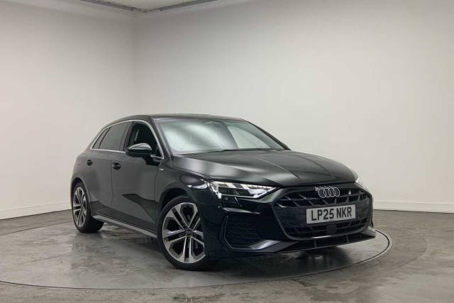 Audi A3 Sportback 1.5 S line TFSI  150 PS S tronic Hatchback Petrol Mythos black, metallic